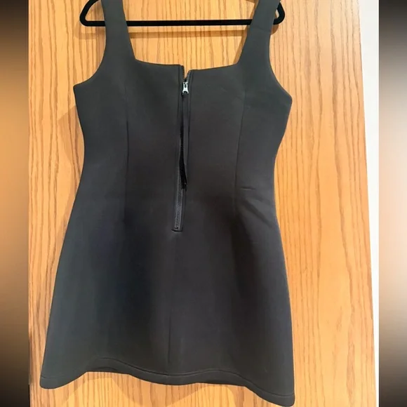 Cynthia Rowley Black bonded  Square-Neck Mini Dress - Picture 4 of 4